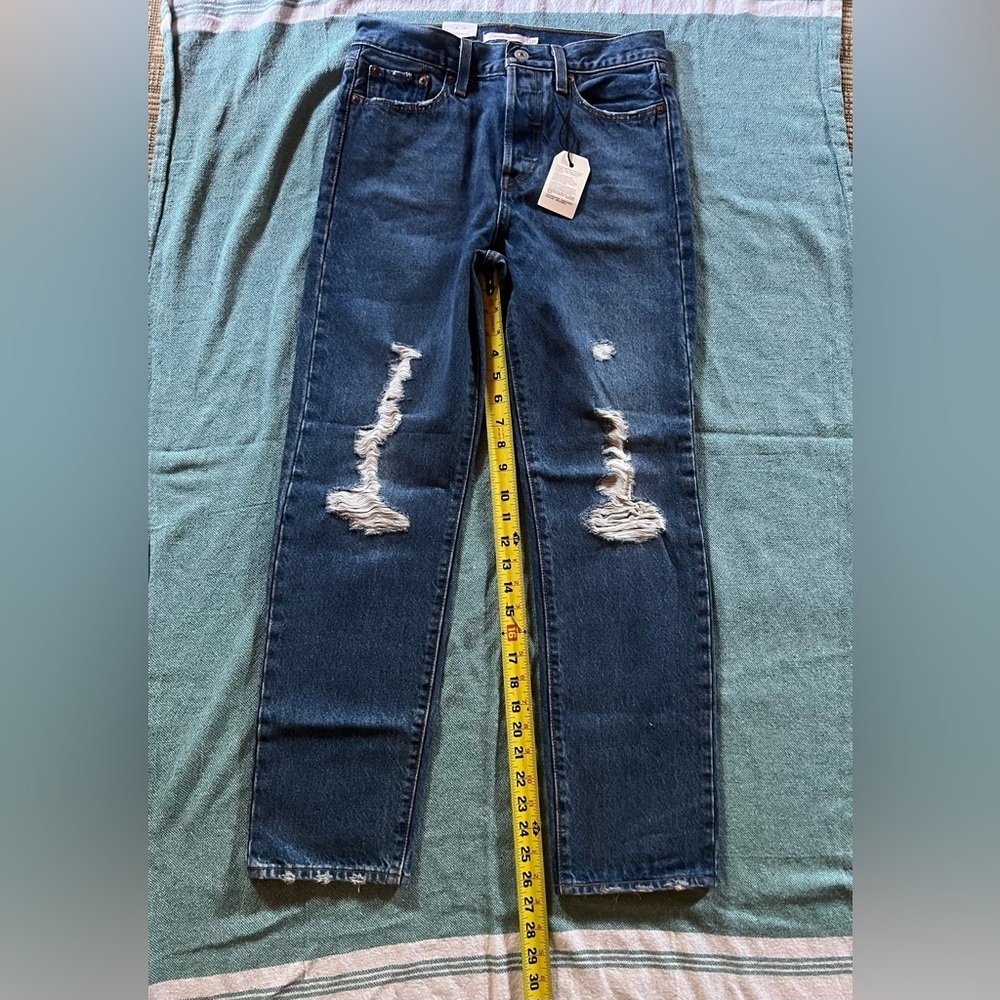 NWT Levi’s Women's Premium Wedgie Straight Jeans 26 - Picture 13 of 14